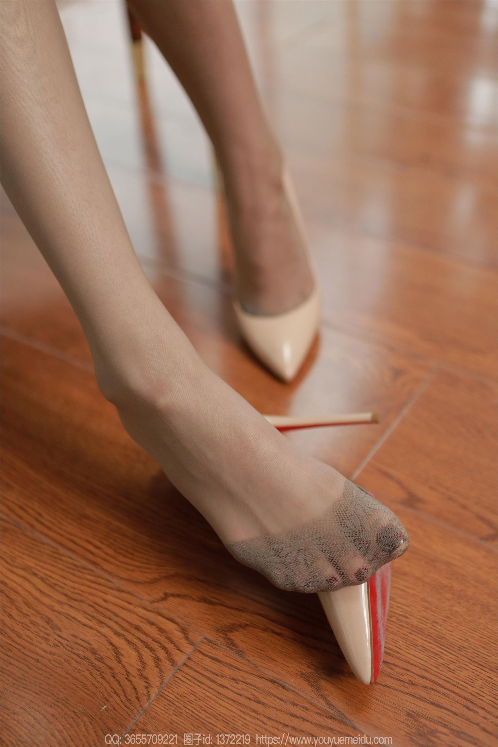 IESS异思趣向  2025.02.03 丝享家 1967 团团《灰丝长腿》